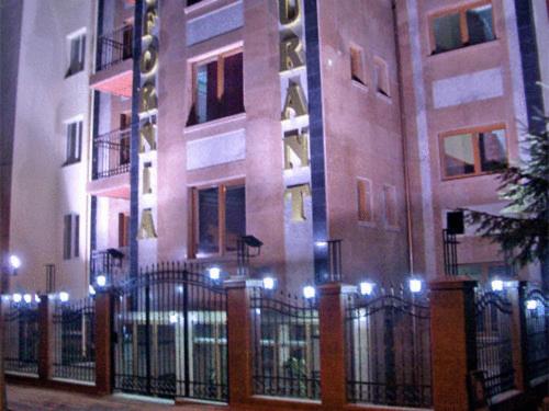 California Hotel - image 2