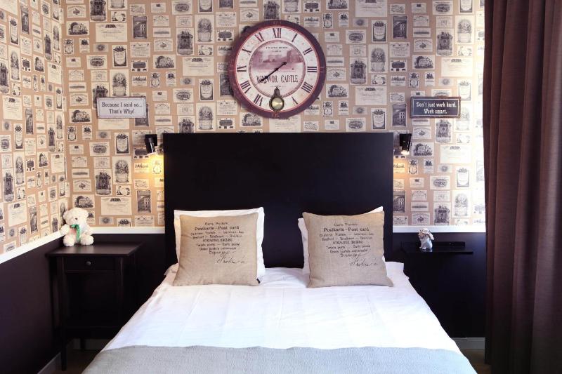 Standard Single Room image 4