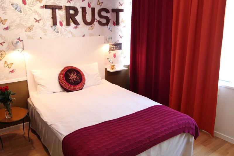 Standard Single Room image 1
