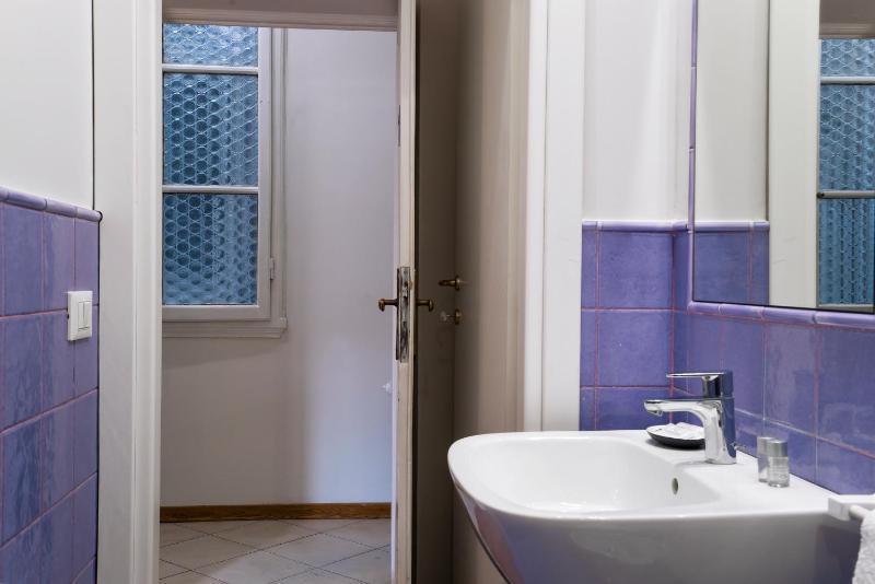 Double Room with Private External Bathroom image 4