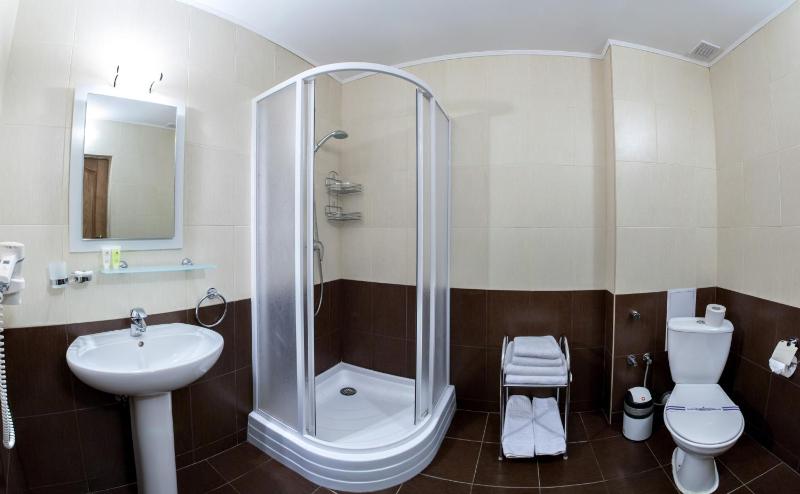 Junior Suite with Balcony image 2