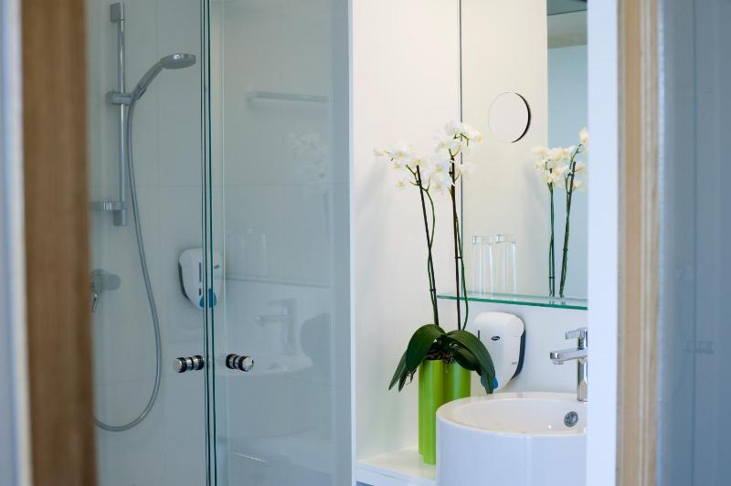 Double Room - Main Building image 4