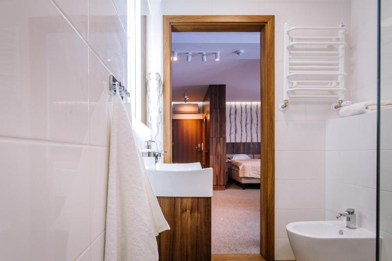 Double Room image 4