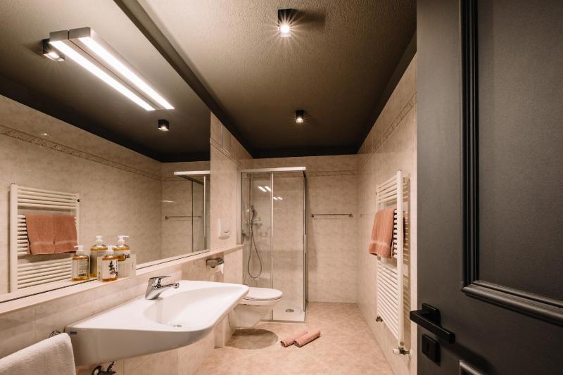 Apartment image 4