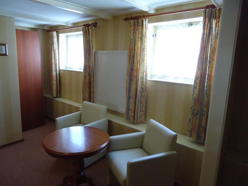 Deluxe Double Room image 2