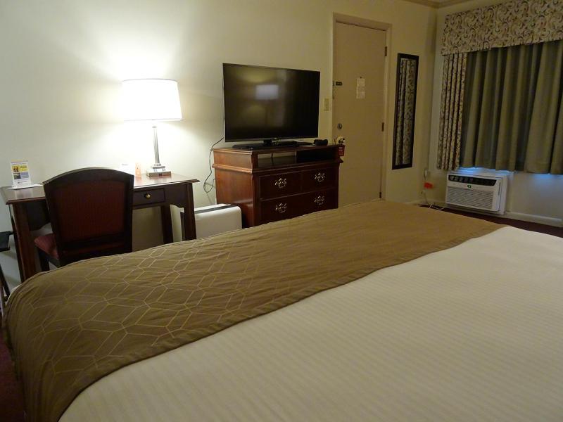 King Room image 2