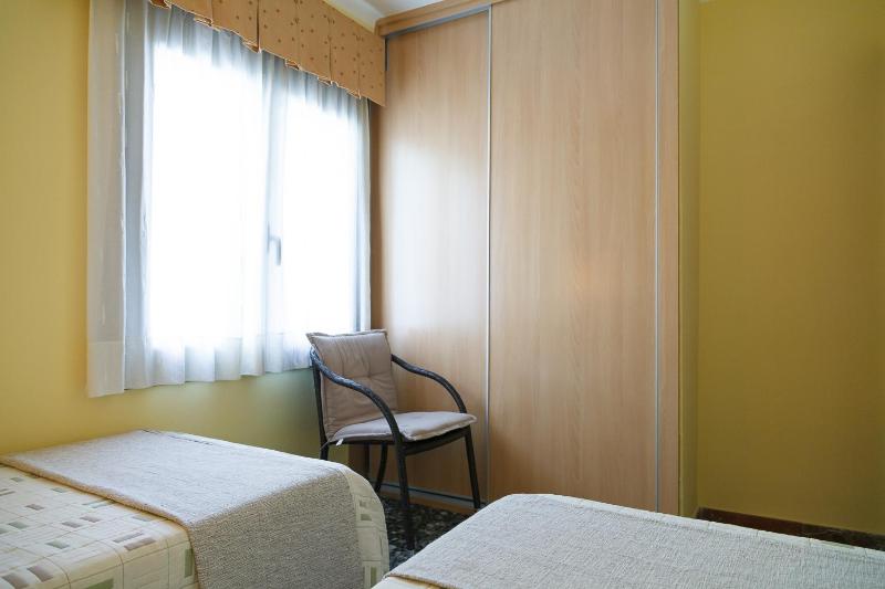 UHC Acantilados Family Apartments - image 16