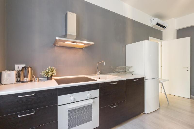 Superior Apartment image 3