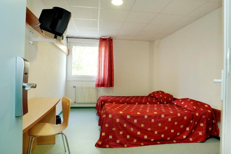 Single Room image 4