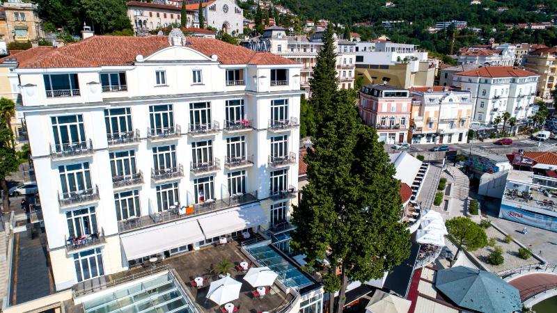 Hotel Savoy - image 17