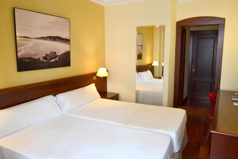 Budget Double or Twin Room image 4