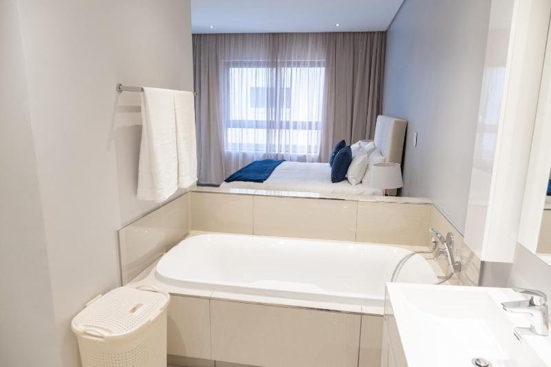 One Hyde Park - Sandton - image 14