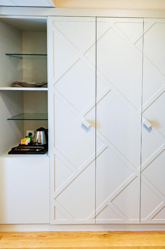 Standard Twin Room image 4