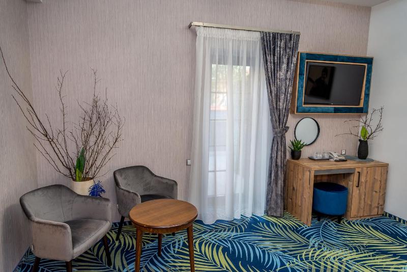 ART Hotel - image 15