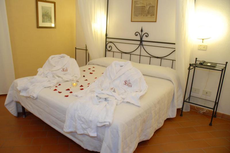 Superior Double or Twin Room image 1