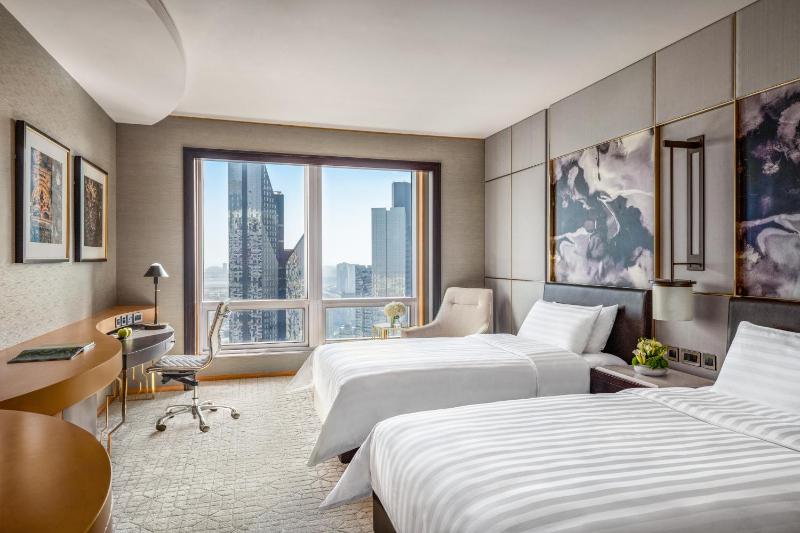 Deluxe Twin Room with Burj Khalifa View image 4