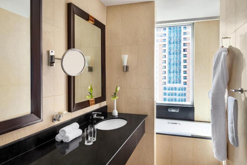 Three-Bedroom Apartment with Sea View image 2
