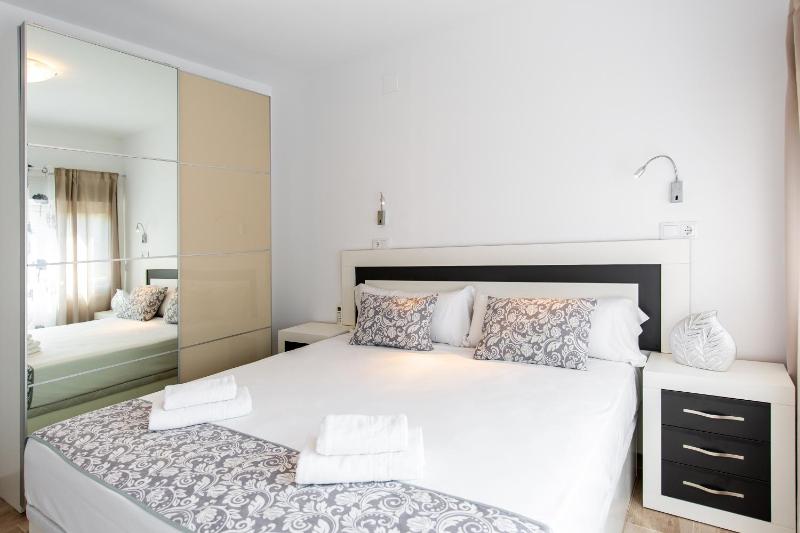 Sonrisa Apartments - image 50