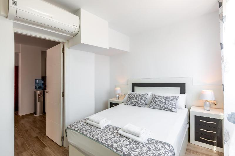 Sonrisa Apartments - image 25