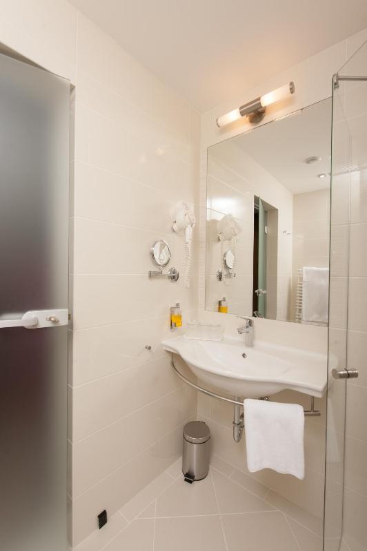 Single Room image 1