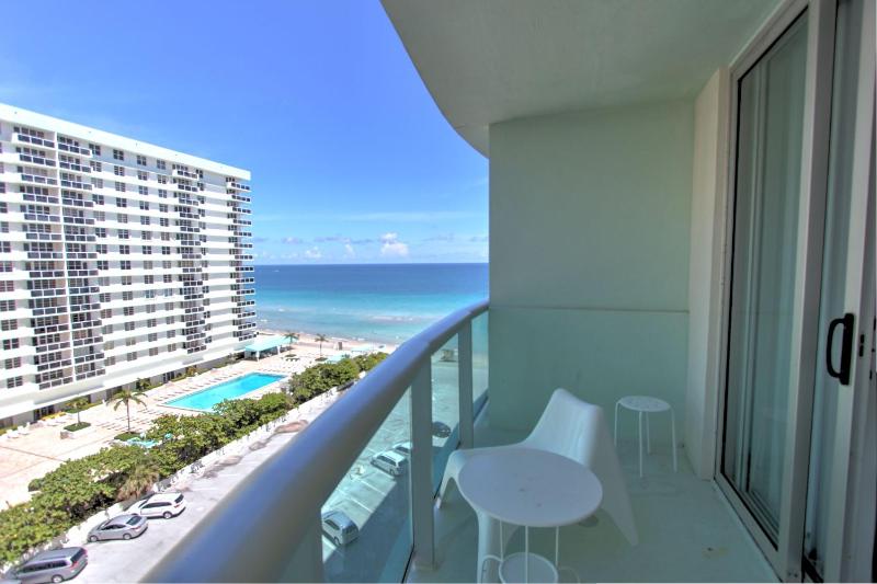 Superior One-Bedroom Apartment with Ocean View image 1