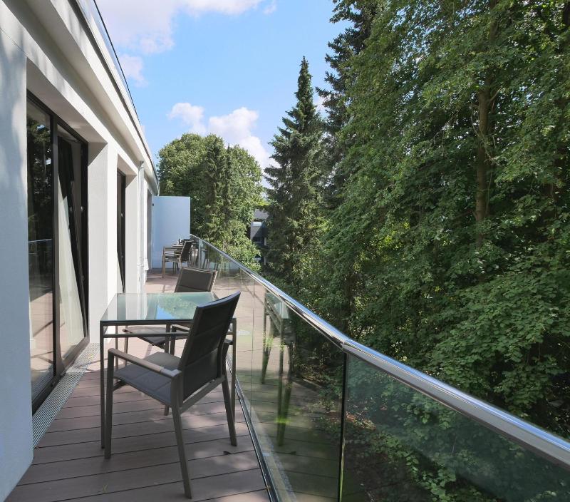 White Pearl Apartment 2.06 - image 2