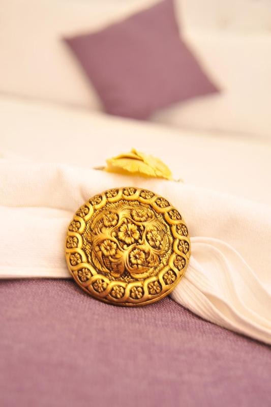 Basic Double Room image 2