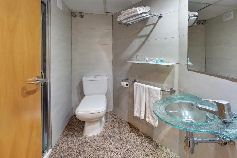 Double or Twin Room image 2