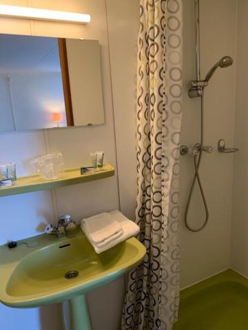 Double Room with Private Bathroom image 3