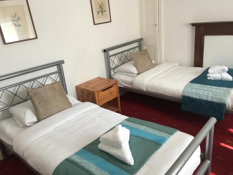 Sandpiper Guest House - image 14
