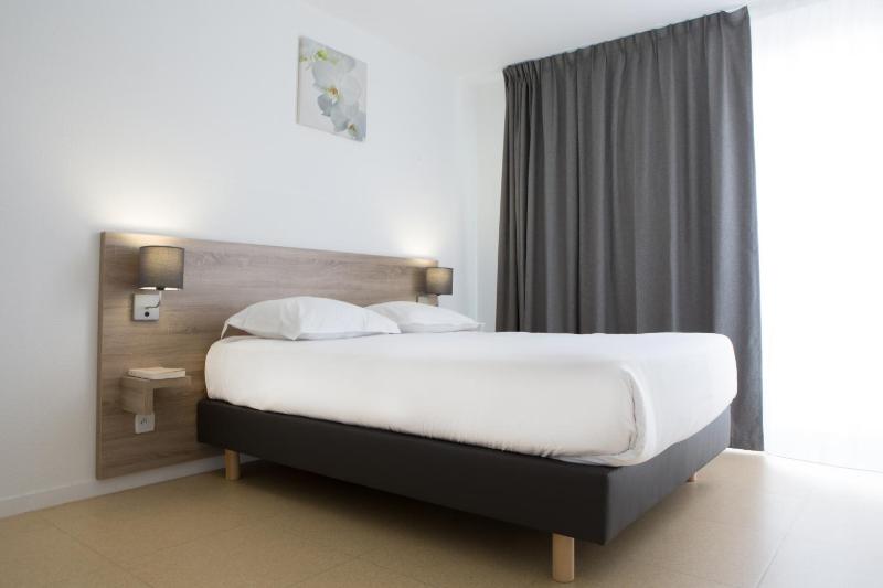 One-Bedroom Apartment  (6 Persons) image 1
