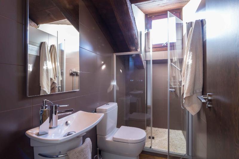 Two-Bedroom House image 2