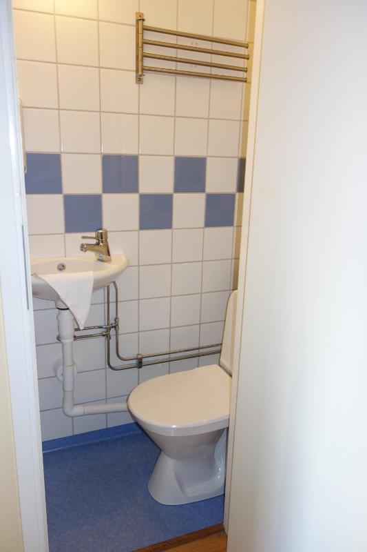 Twin Room with Private Toilet image 4