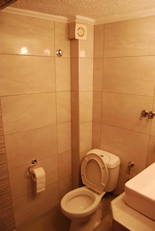 One-Bedroom Apartment with Sea View (2 Adults) image 2