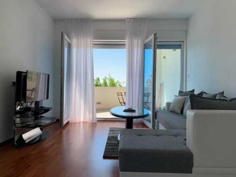 Apartment with Garden View image 3