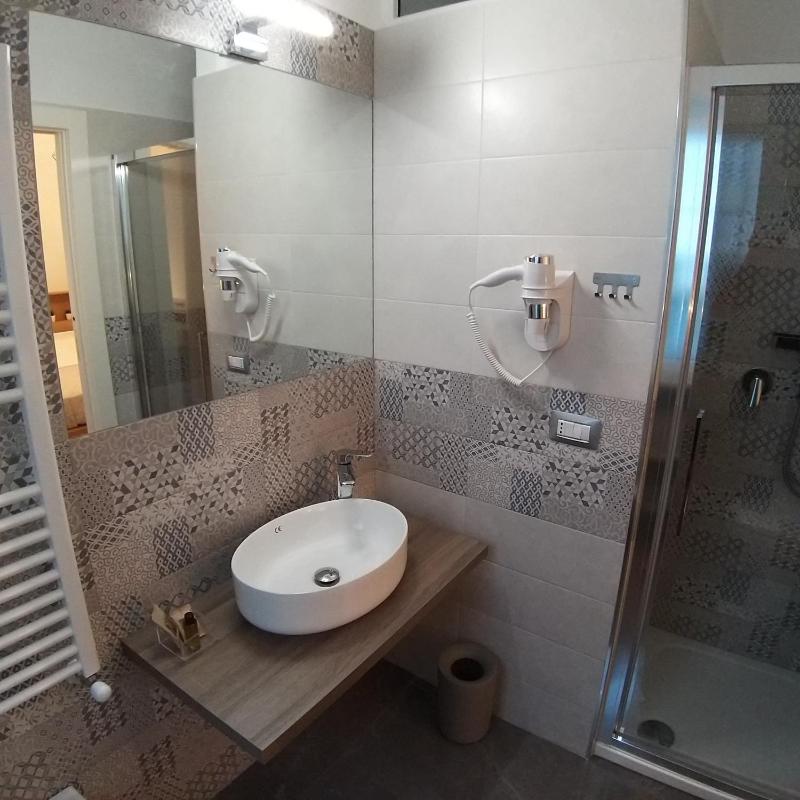 Double Room with Private Bathroom image 3