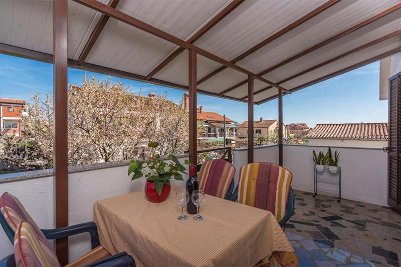 Two-Bedroom Apartment with Terrace image 3