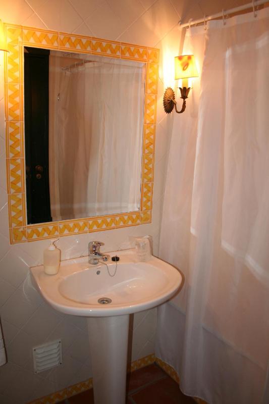 Double or Twin Room with Balcony image 2