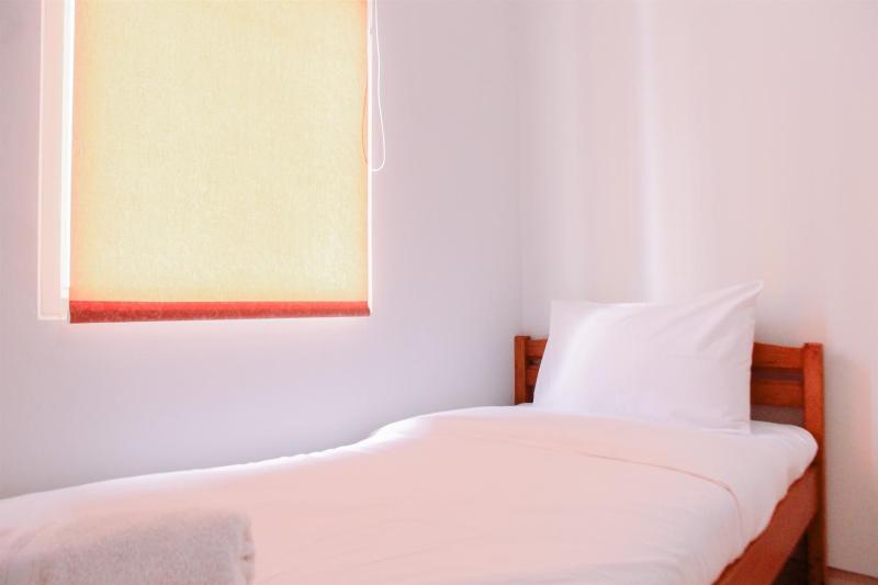 Nice 2BR at Springlake Summarecon Bekasi Apartment By Travelio - image 8