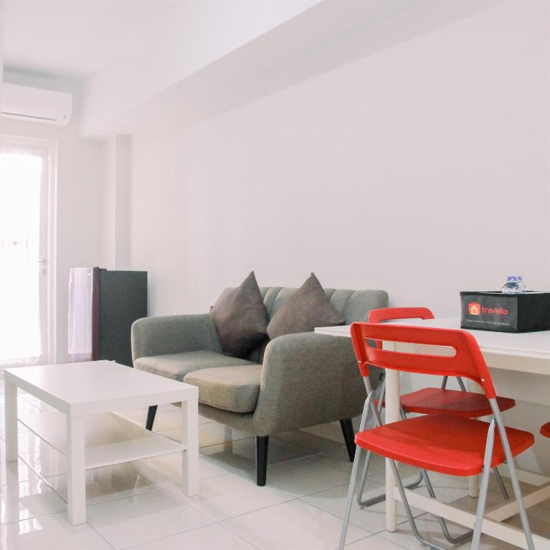 Nice 2BR at Springlake Summarecon Bekasi Apartment By Travelio - image 15