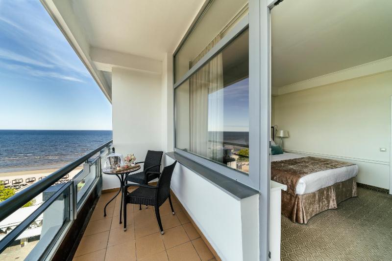 Executive Suite with Sea Wellness SPA Access image 3