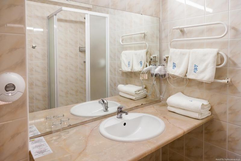 Double or Twin Room image 1