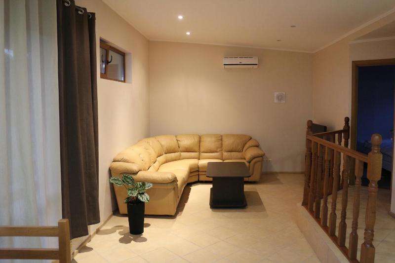 Apartment with Mountain View image 4