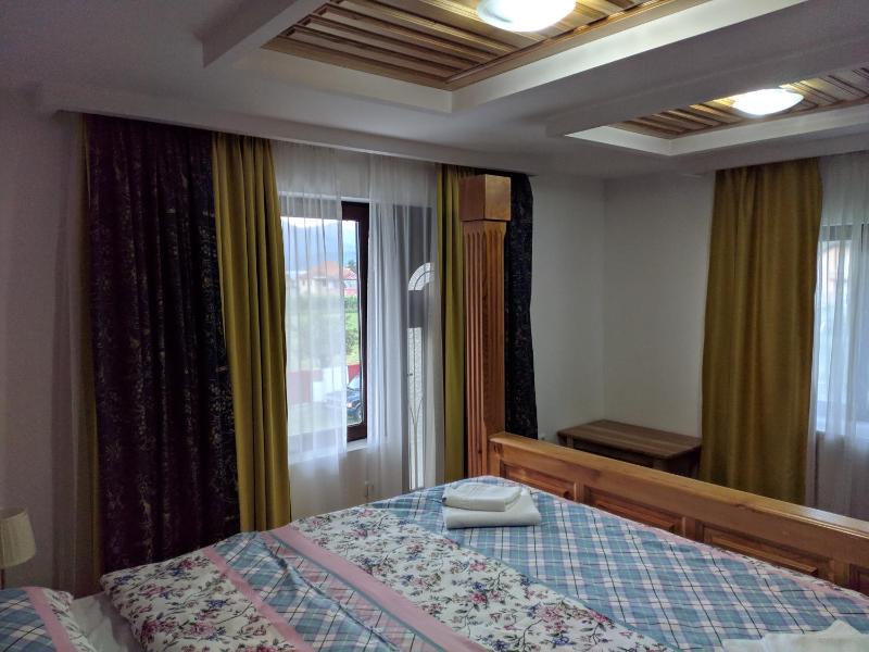 Deluxe Room image 3