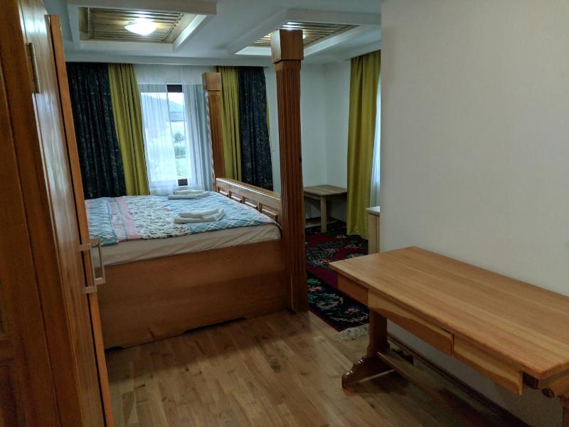 Deluxe Room image 2
