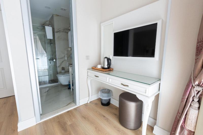 Triple Room image 3