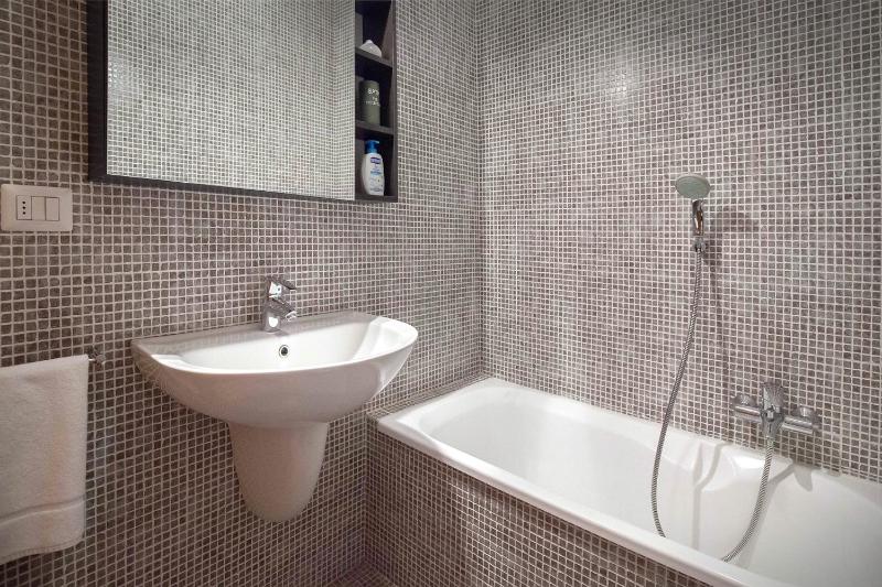 LA CHIARETTO SUITE - image 5