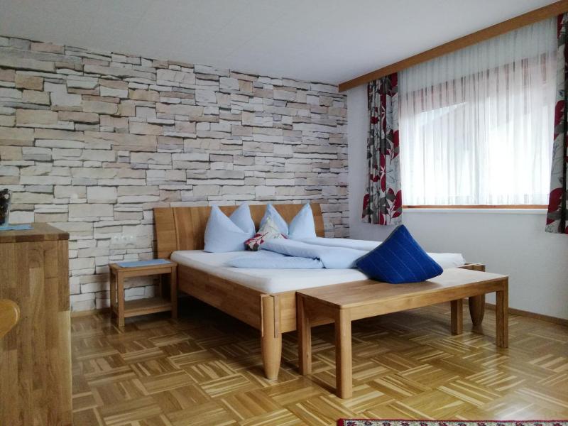 Two-Bedroom Apartment with Balcony image 4