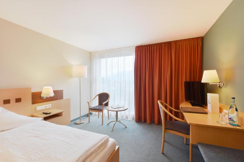 Single Room image 3