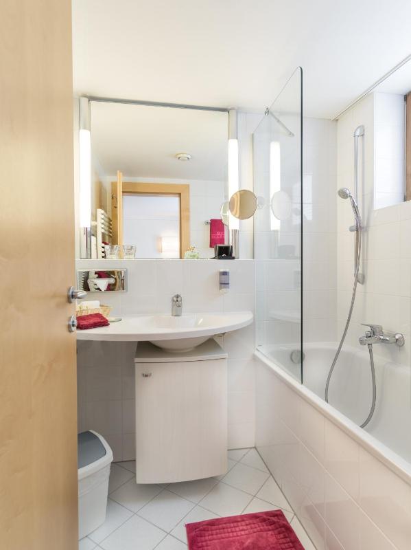 Superior Double Room image 2